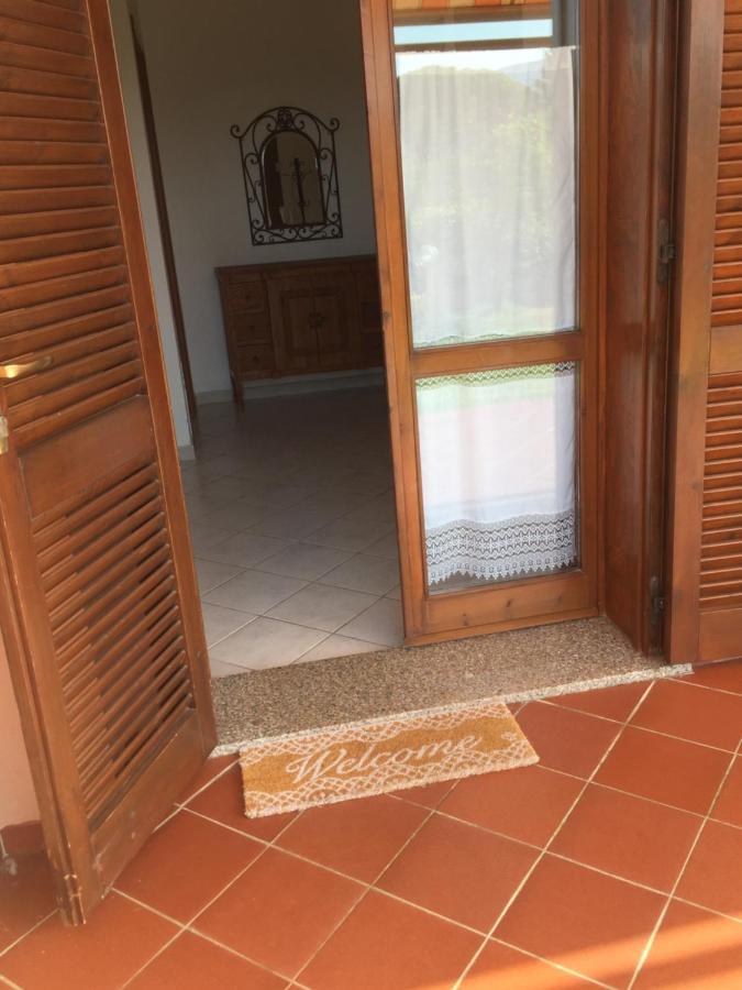 Vila La Casa Sotto La Torre Chia Exteriér fotografie
